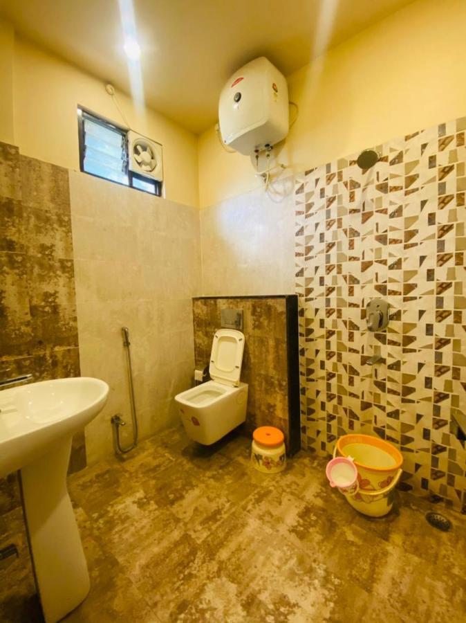 Hotel Vrindavan Palace *