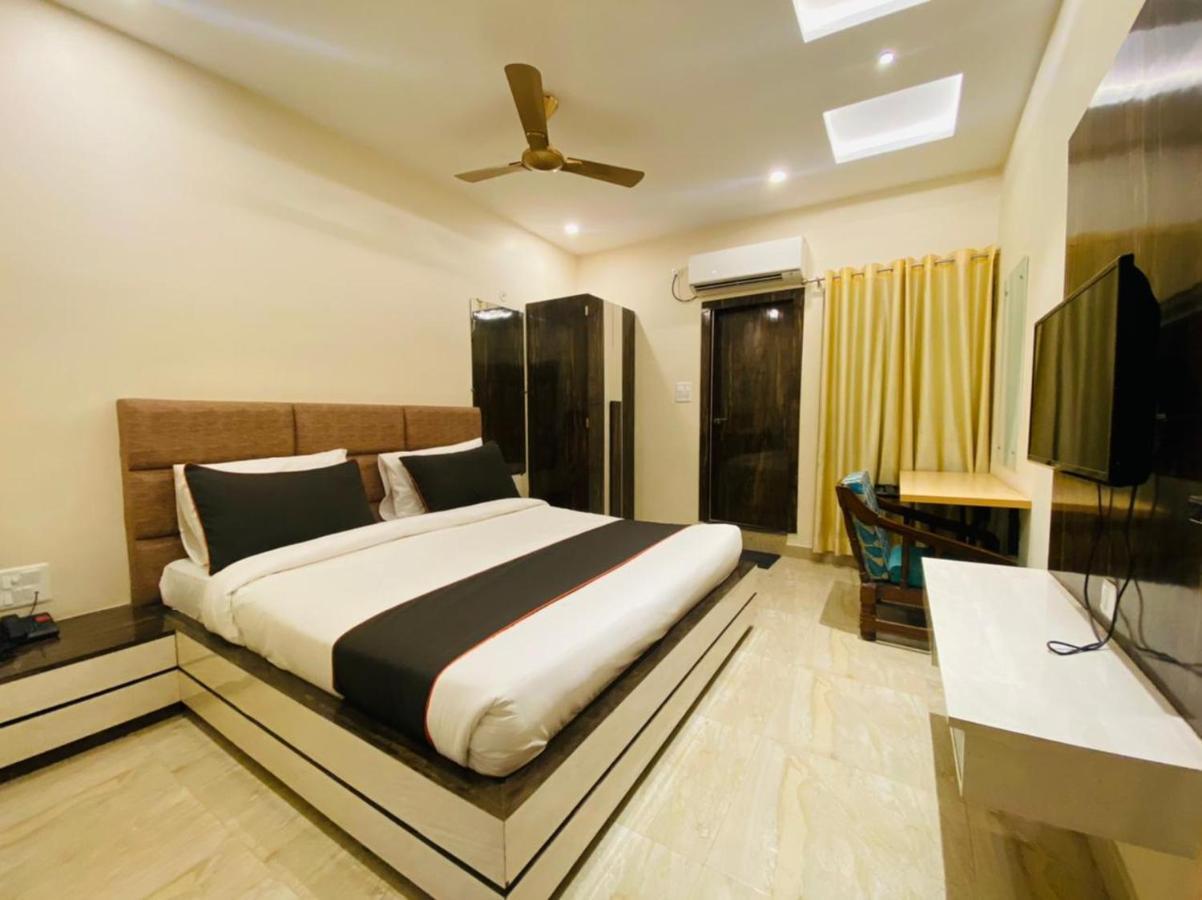 Vrindavan Palace