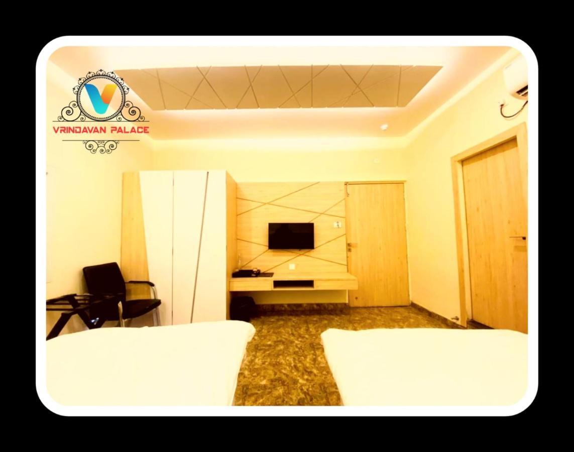 Hotel Vrindavan Palace *